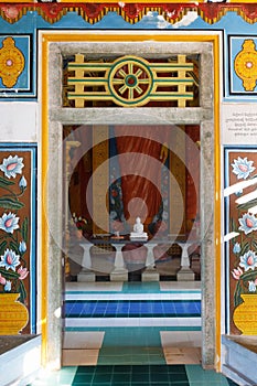 Interior of Purana Viharaya, Sri Pushparama Vihara, Buddha statues, Balapitiya, Sri Lanka