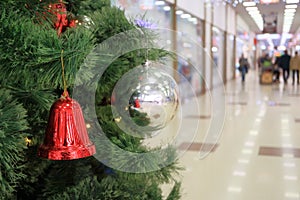 Interior shopping center