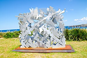 ` Interlace ` is a sculptural artwork by Albert Paley at the Sculpture by the Sea annual events free to the public sculpture.