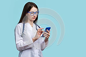 Intern uses medical app