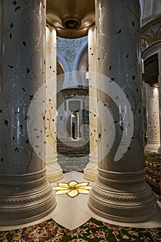 Internal columns of the Sheik Zayed Mosque