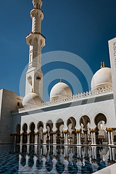 Internal courtyard of the Sheik Zayed Mosque