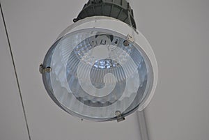 Internal sodium lamp