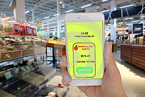 Internet of things marketing concept, the store use geofencing to text the message to customer for special price in the retail