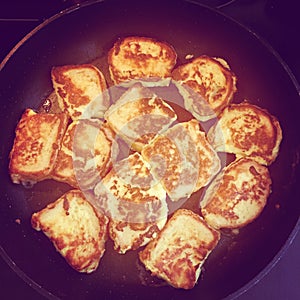 Intstagram of french toast cooking on pan