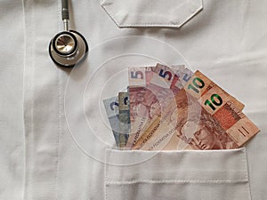 investment with brazilian money in medical review and health care