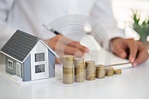 Inversores firmado contrato compras ventas propiedad. propiedad inversiones casa hipoteca financiero copiar 