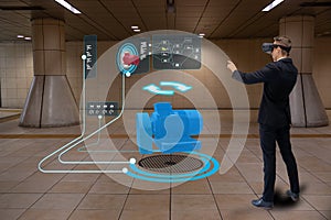 Iot smart technology futuristic in industry 4.0 concept, engineer use augmented mixed virtual reality to education and training, r