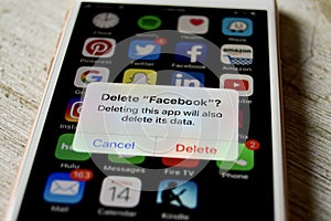 iPhone deleting Facebook