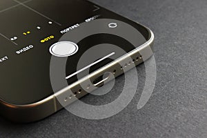 iPhone 15 Pro Max camera UI and USB-C port
