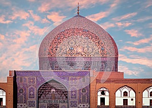 Iran. Persia. Isfahan. Dome of Sheikh Lotfollah Mosque at Naqsh-e Jahan square in Isfahan. 17th century.