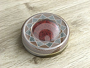 Iranian saffron into handcraft box