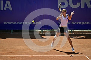 Irina Begu forehand