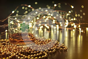 Irish Whiskey St Patricks Clover Golden Glow