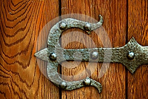 IRON DOOR HINGE photo