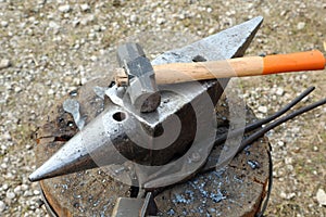 Iron heavy anvil and hammer