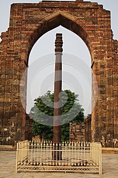 Iron Pillar of Delhi photo