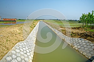 Irrigation canal