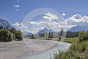 Isar riverbed near KrÃÂ¼n