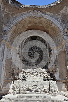 Ischia - Altare della Cattedrale dell`Assunta al Castello Aragonese