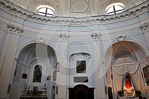 Ischia - Interno della Chiesa Maria delle Grazie