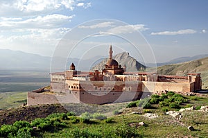 Ishak Pasha palace