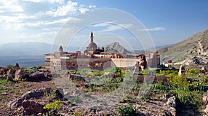 Ishak Pasha palace