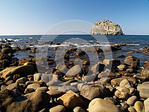 Isla Villano rock island