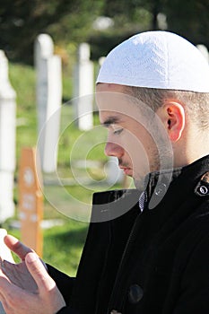 Islamic praying on dead person