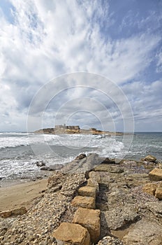 The Islet of currents in Sicily