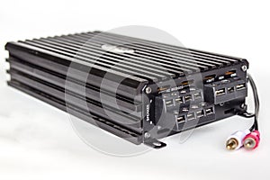 Isolate a 4 channel car amplifier