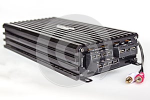 Isolate a 4 channel car amplifier photo
