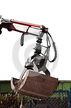 Isolated bucket digger of an earthmover