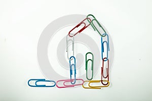 The isolated color paper clips