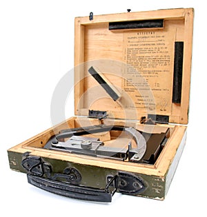 Isolated gunner's clinometer