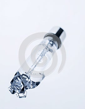 Isolated High-Intensity Discharge Lamp on White