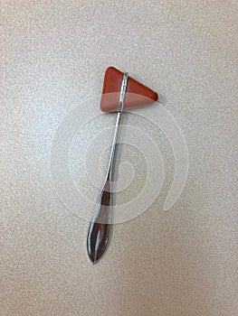 Isolated reflex hammer