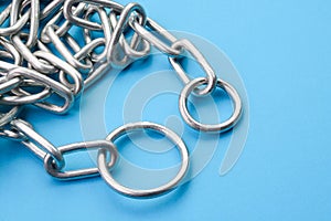 Isolated Unlocked Chain