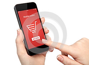 Žena ruky držení telefon dělat připojen do internetové sítě nakupování 