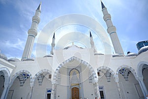 Barbaros Hayrettin Psha Mosque - Levent Mosque is a modern mosque located in the Levent neighborhood photo