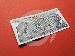 Italian 500 Lire note