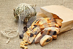 Italian almond biscuit (cookies)