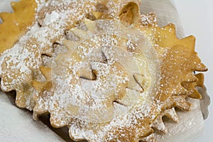 Italian chiacchiere