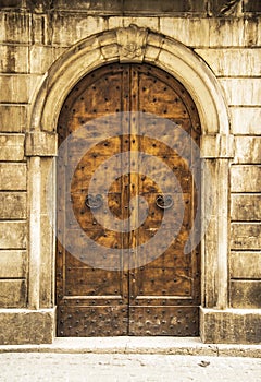 Italian door