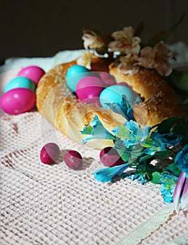 Italian Easter bread with eggs and flovers