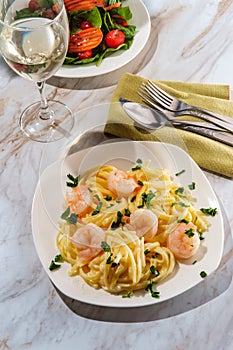 Italian Fettuccine Alfredo Shrimp