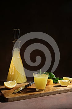 Italian liqueur. Limoncello drink.