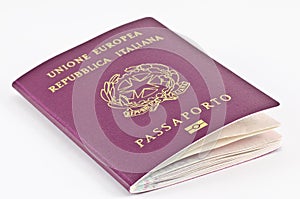 Italian passport