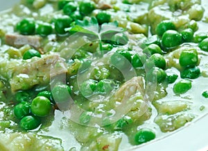 Italian pea soup