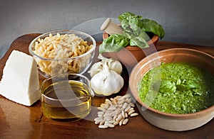 Italian recipe, noodles with pesto sauce
